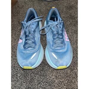 Hoka women’s Bondi 8 size 9.5B 
Blue with purple